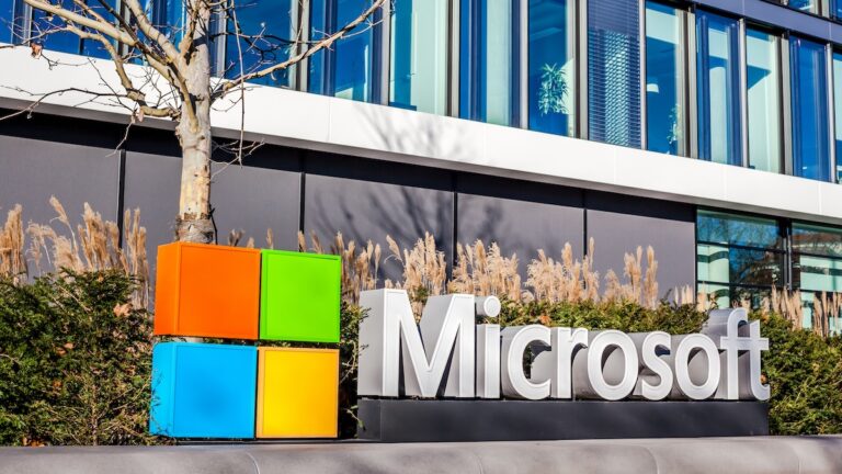 Microsoft Patches Record 974 Vulnerabilities, Including Two Exploited Zero-Days