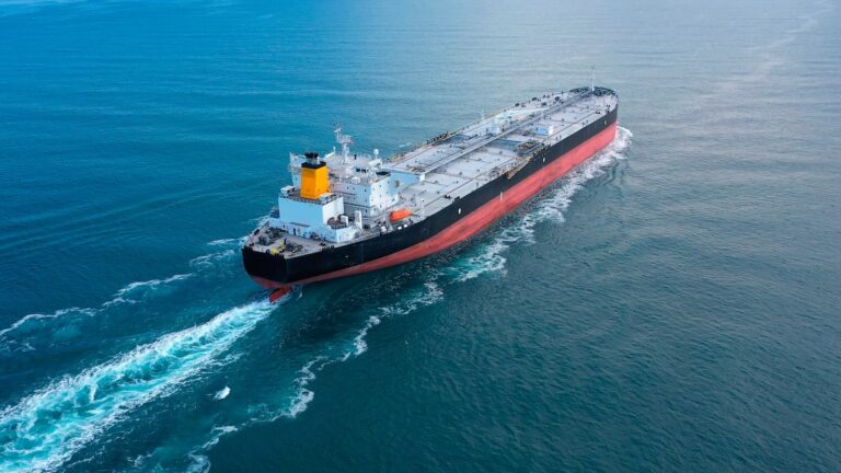 Cyberattacks on Two Oil Tankers Prompt Coast Guard, FBI to Board Vessels