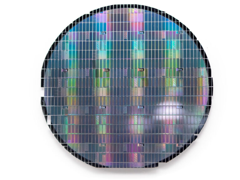New Chip-Based ‘Tape Measure’ for Light Could Revolutionize Mobile Timekeeping and Enhance National Security