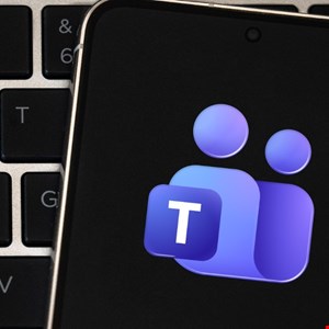 Attackers Exploit Teams External Chat to Breach Organizations in Under 15 Minutes