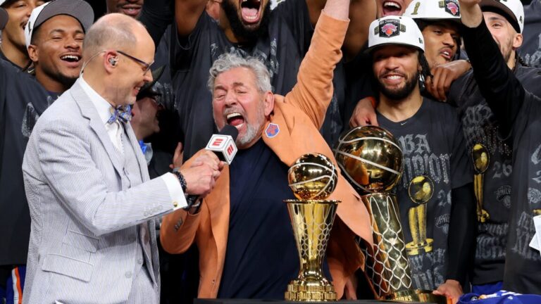 Knicks sent employees fake offer of championship rings in phishing test: Report